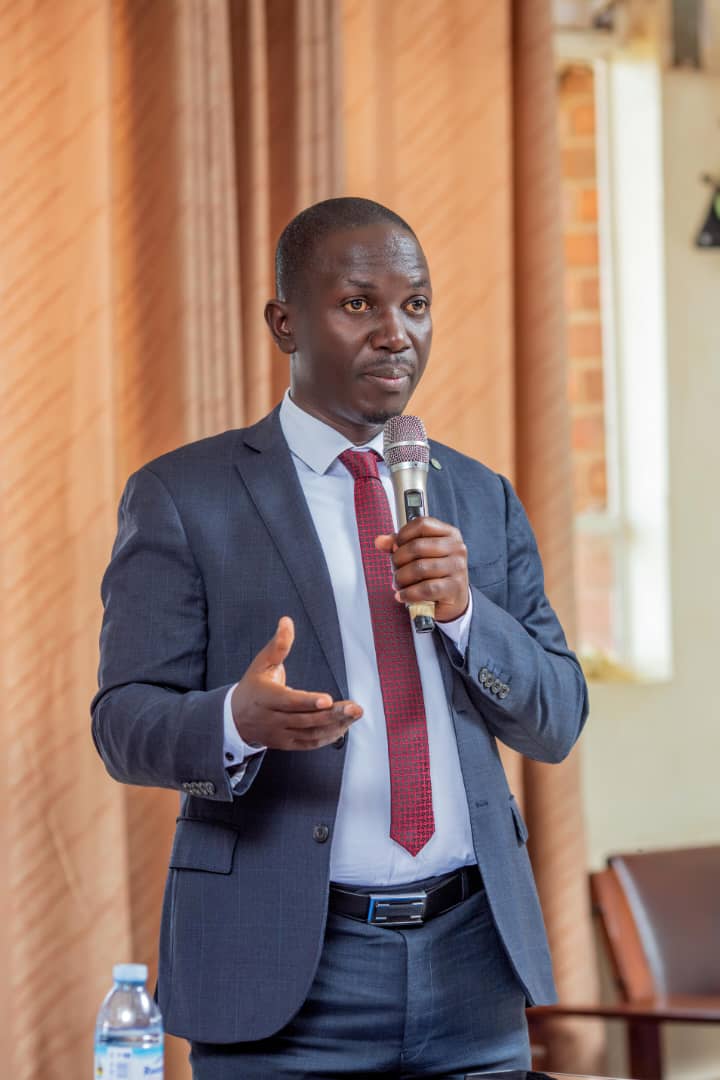 Dr. Patrick Muhindo